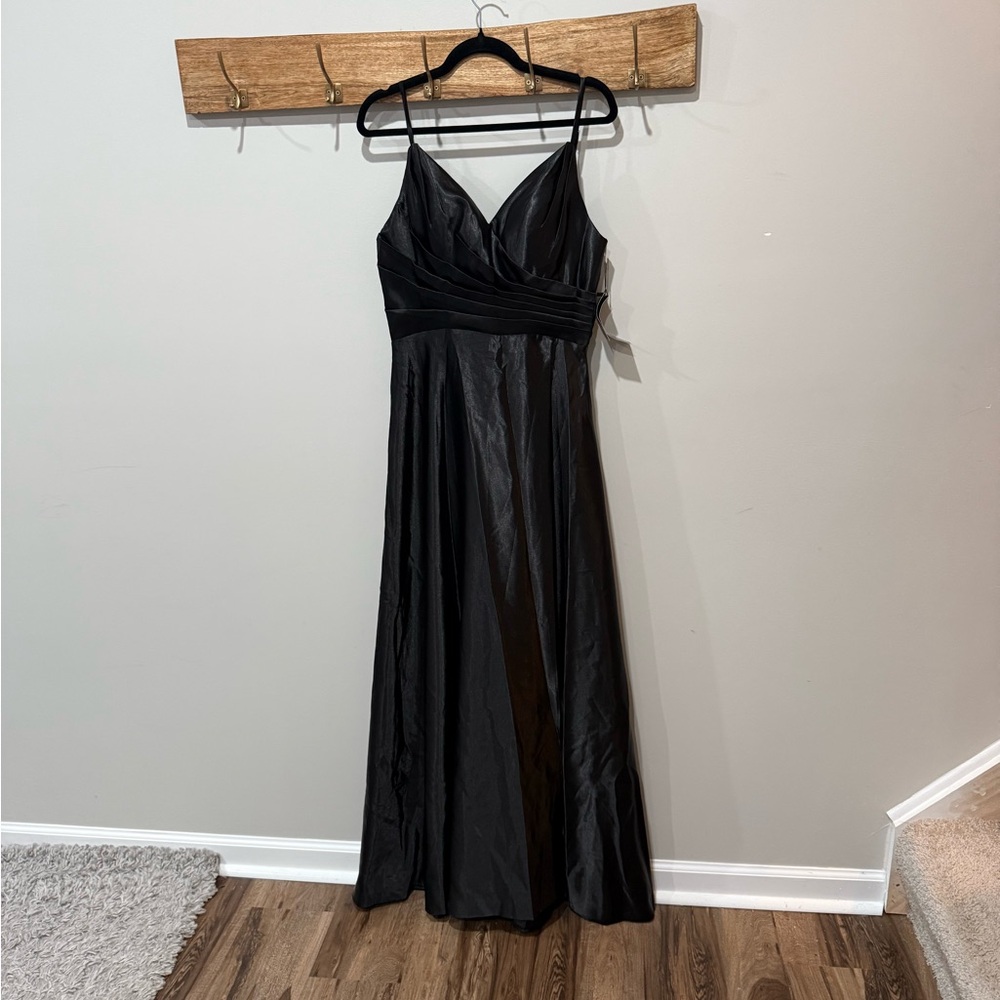 Elegant Black Evening Gown